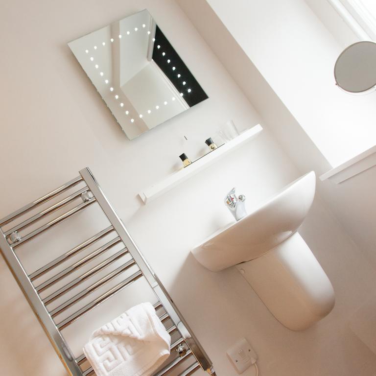 The Salmon Inn Galashiels Room photo